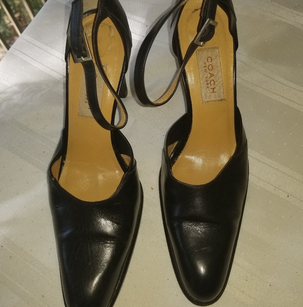 *PRE LOVED*Vintage Coach Black Leather Chunky Heel